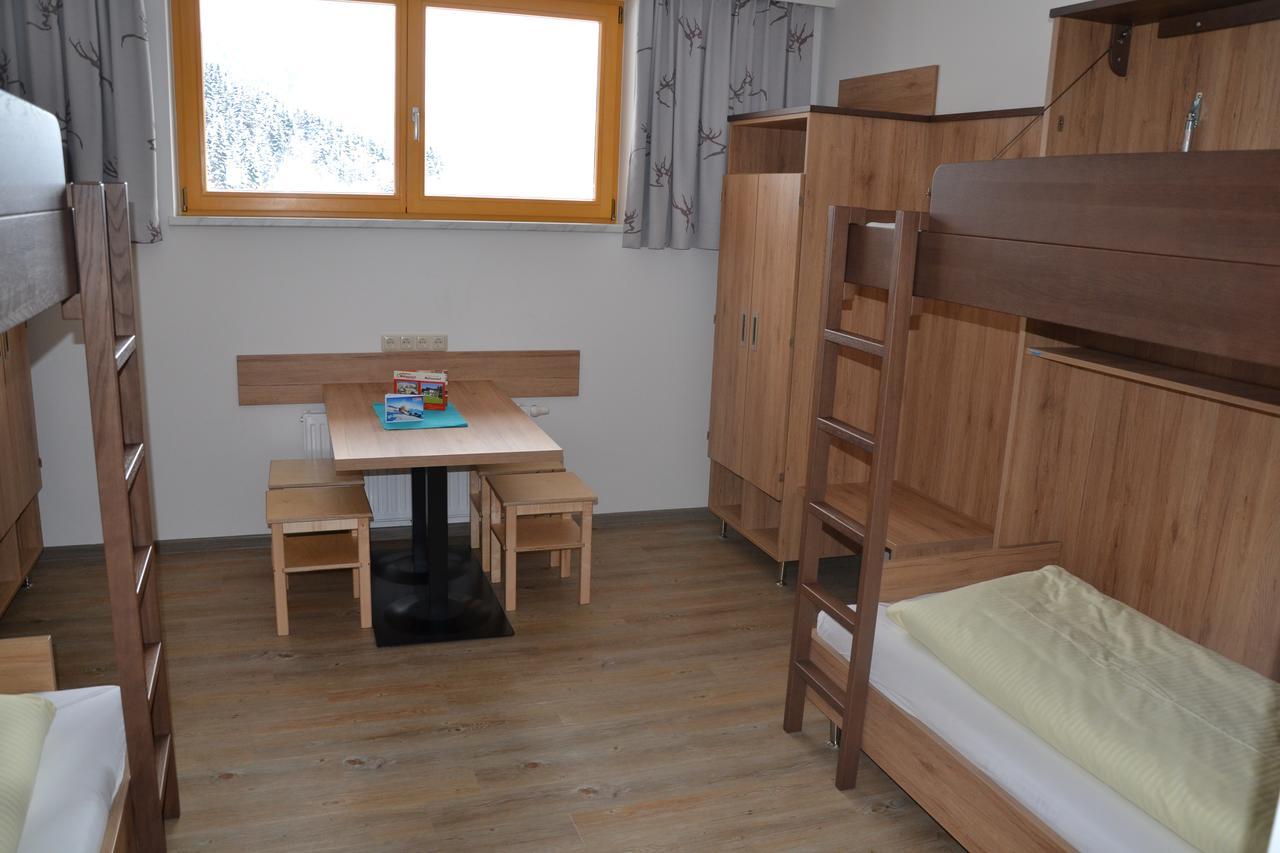 Jugendpension Muellauerhof Saalbach-Hinterglemm Exterior foto